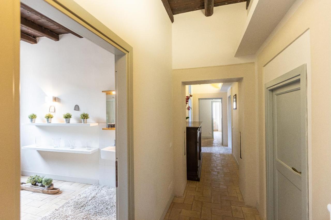 Rome Historical Apartment - Arco Dei Banchi Eksteriør billede
