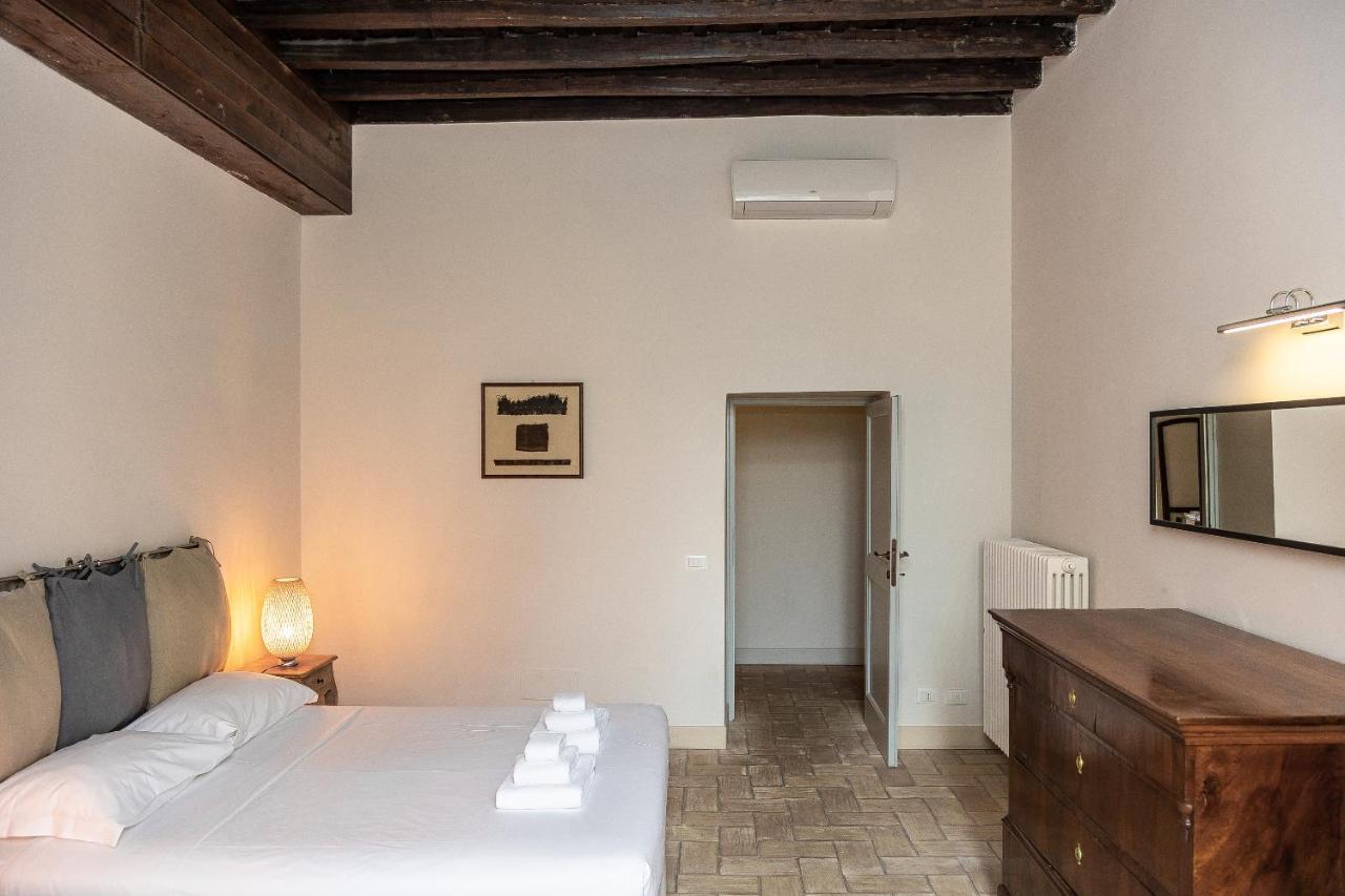 Rome Historical Apartment - Arco Dei Banchi Eksteriør billede